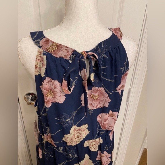 XL Dress - Picture 5 of 6